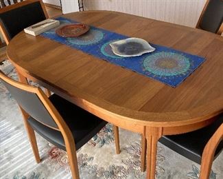 Svegards Markaryd Dining table-6 matching chairs
