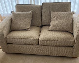 love seat-nice condition