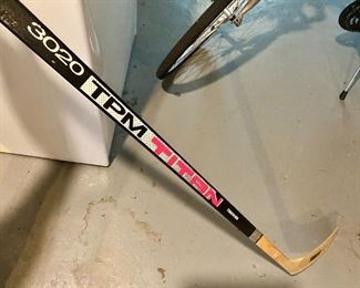 Titan TPM 3020 hockey stick.