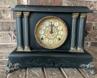 Mantle clock