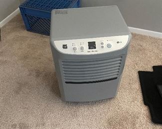 LG dehumidifier 