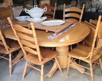 Solid Oak Dining Table with two leaves and six chairs