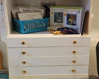 HORN sewing/quilting storage cabinet on rollers