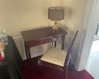 GAME TOP TABLE AND TWO CHAIRS