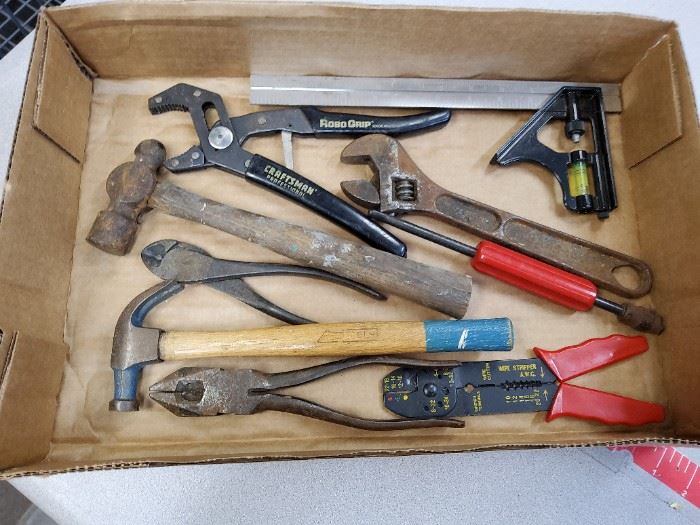 ESTATE ONLINE AUCTION in Lorain, OH starts on 4/3/2023