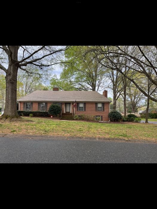 Estate Sale by E. Matthews in Lansdowne 28270Sat... starts on 4/14/2023