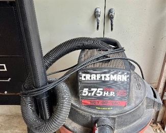 Craftsman Wet/Dry large shop vac