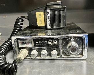 Midland model 13-857 CB radio