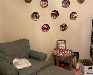 Coca-Cola Plate Collection, Green Chair and ottoman