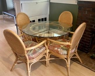 Ratan Glass Table With 4 Chairs