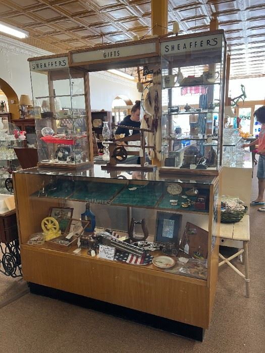 HUGE Antique Store Closing in Williston, FL starts on 4/21/2023