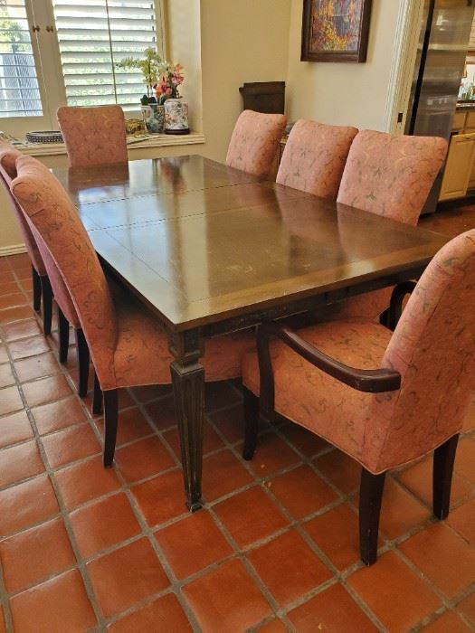 Dining room table comes with
8 chairs
2 extensions
81x44 with one extension
81x59 with two extensions