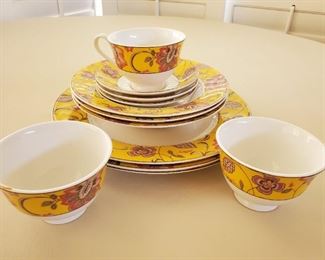 Neiman Marcus China
12 pieces