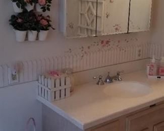 Beautiful bath vanity & mirrored medicine cabinet 