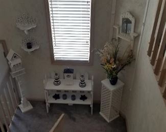 Decorative birdhouses, beach chairs & more