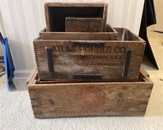 ASSORTMENT of Vintage Wooden Crates :: ATLAS Powder Co., Carmote Paint, etc.