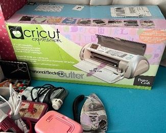 Brand-new in the box Cricut cutter 
