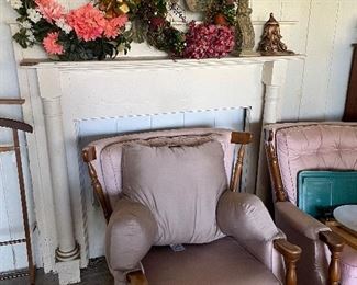 ANTIQUE MANTEL