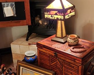 Decorative Lamp and Accent Table