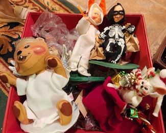 Vintage  Annalee Mobilitee Dolls