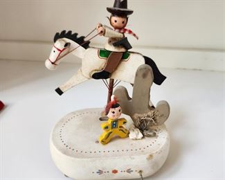 Enesco Music Box