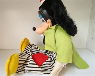 Vintage Goofy Stuffed Toy