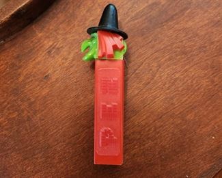 Vintage Rare Witch and Pumpkin Halloween Pez Dispenser--no feet