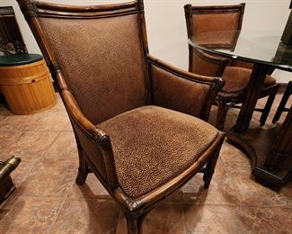 Set of 4 Chairs