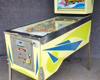 Vintage 1965 Williams Ski Club Pinball Machine William's Manufacturing Company Chicago Illinois 