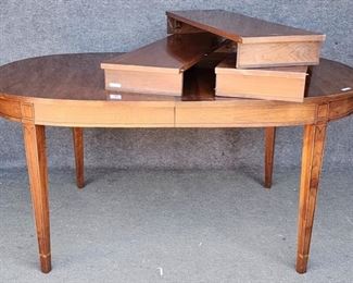 20th Century Henkel Harris Virginia Galleries Wild Black Cherry Dining Table with Extension Leaves