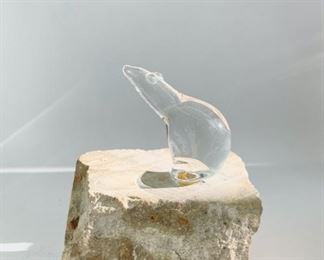 Adorable Ant Eater Crystal Figurine On Rock Base - 