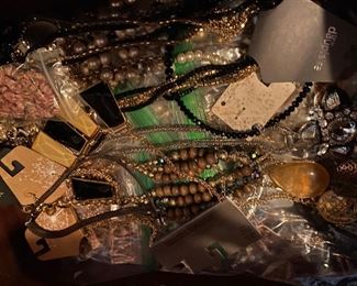 Finest jewels from around the globe!