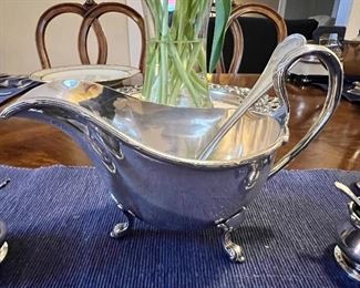 MAPPIN & WEBB Silcer Plate Gravy Boat