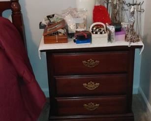Mahogany Chippendale night stand pr