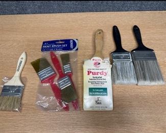 Paint brushes 