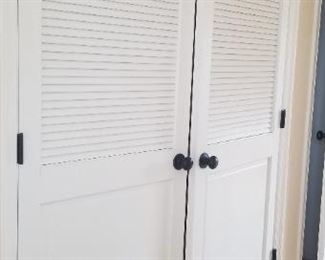 Interior doors - louvered