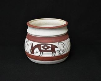 Native "Donkey" Pot