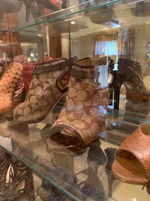 Fabulous Furniture! in Beaumont, TX starts on 4/6/2023