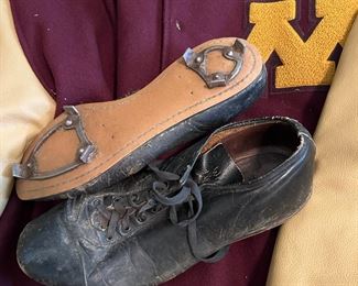 Vintage Football Cletes