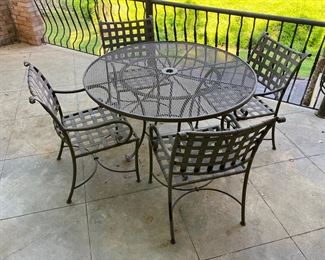 Outdoor patio set