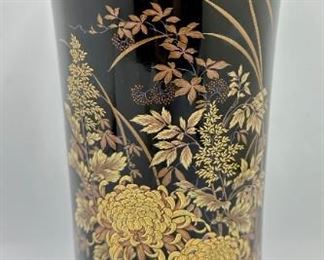 Vintage Toyo Kiku Shibata Porcelain Floral Vase, Japan
Lot #: 1