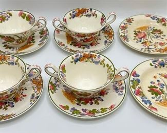4 Vintage Wedgwood Soup Bowls With Saucers & 2 Side Plates, England
Lot #: 24
