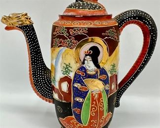 Vintage Satsuma Teapot Moriage, Hand-painted, Japan
Lot #: 1