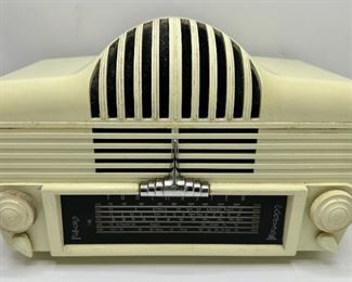 Retro Tune Master Short Wave Radio By Sharper Image
Lot #: 54