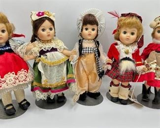 5 Vintage Ginny Vogue Dolls Far Away Lands 1966-1971 With Hand Tags: Scotland, Poland, Arabia, Russia, Italy
Lot #: 89