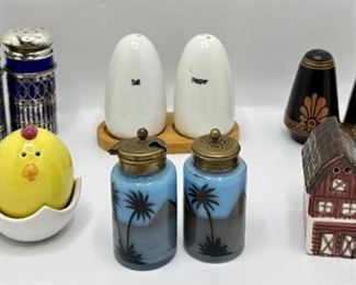 6 Sets Vintage Salt & Peppers Shakers
Lot #: 47