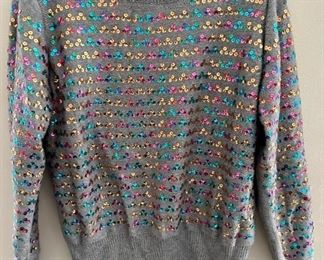 So Voque Sequined Sweater, Size Medium Large
Lot #: 101