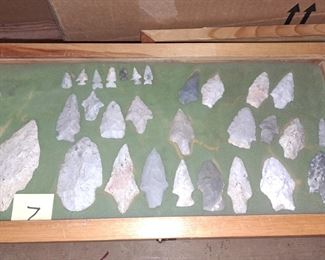 SEVERAL SHOWCASES OF ARROWHEADS