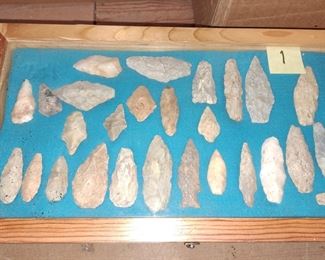 SEVERAL SHOWCASES OF ARROWHEADS