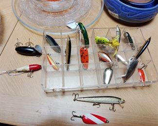 NICE COLLECTION OF VINTAGE LURES